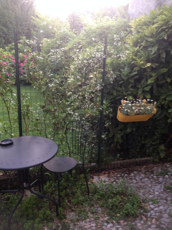 Casa La Viola Blu Panzió Cernobbio Kültér fotó