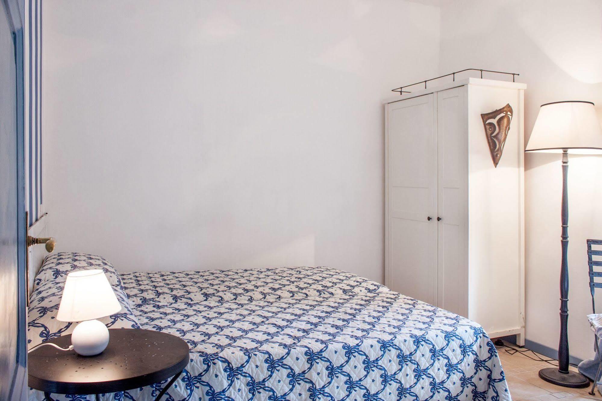 Casa La Viola Blu Panzió Cernobbio Kültér fotó