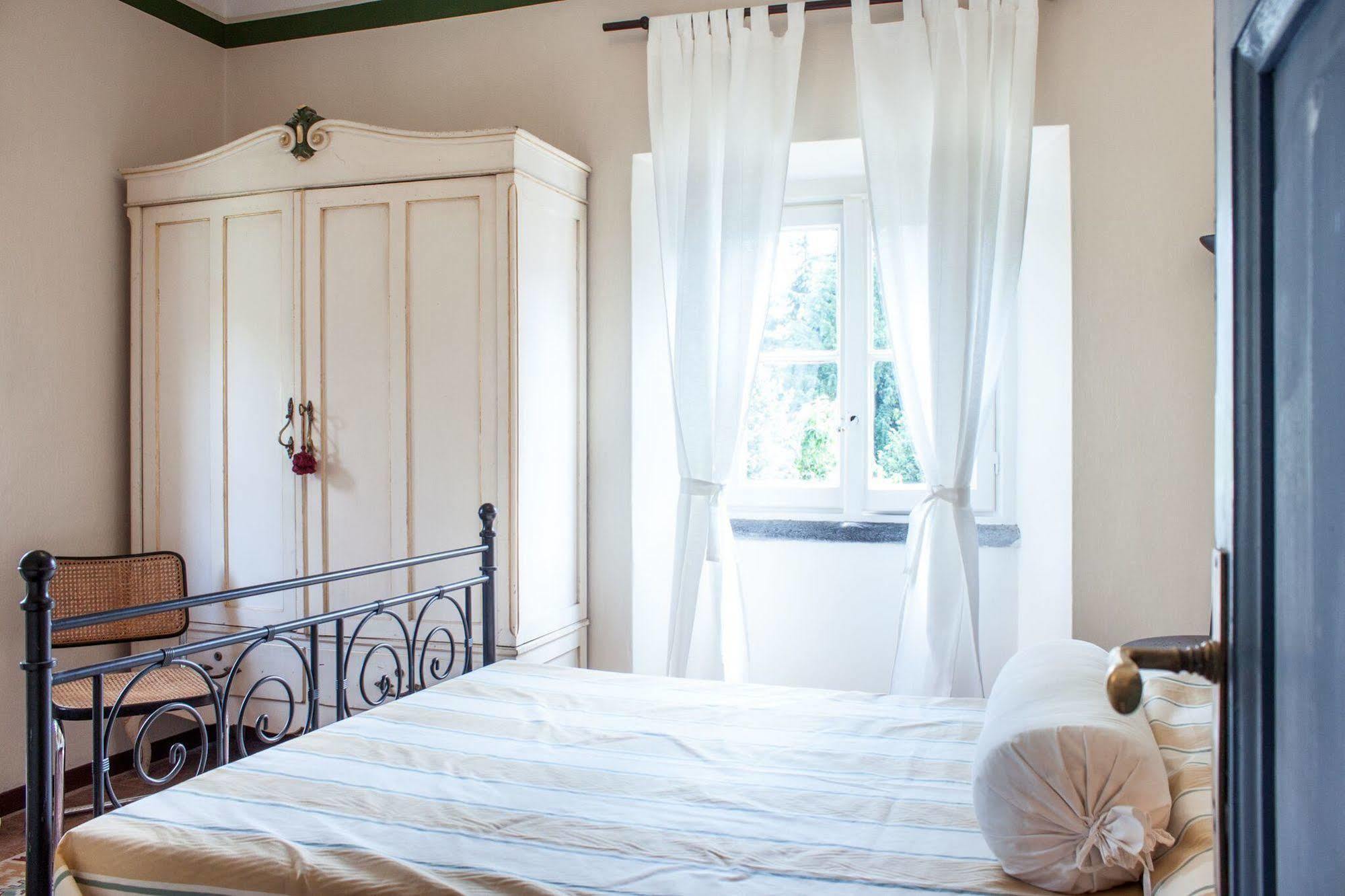 Casa La Viola Blu Panzió Cernobbio Kültér fotó